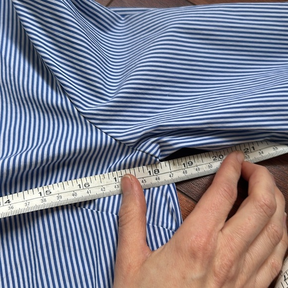 Talbots Women’s Blue/WhiteStripped Button Down Collared Shirt Size Medium Petite - Picture 3 of 5